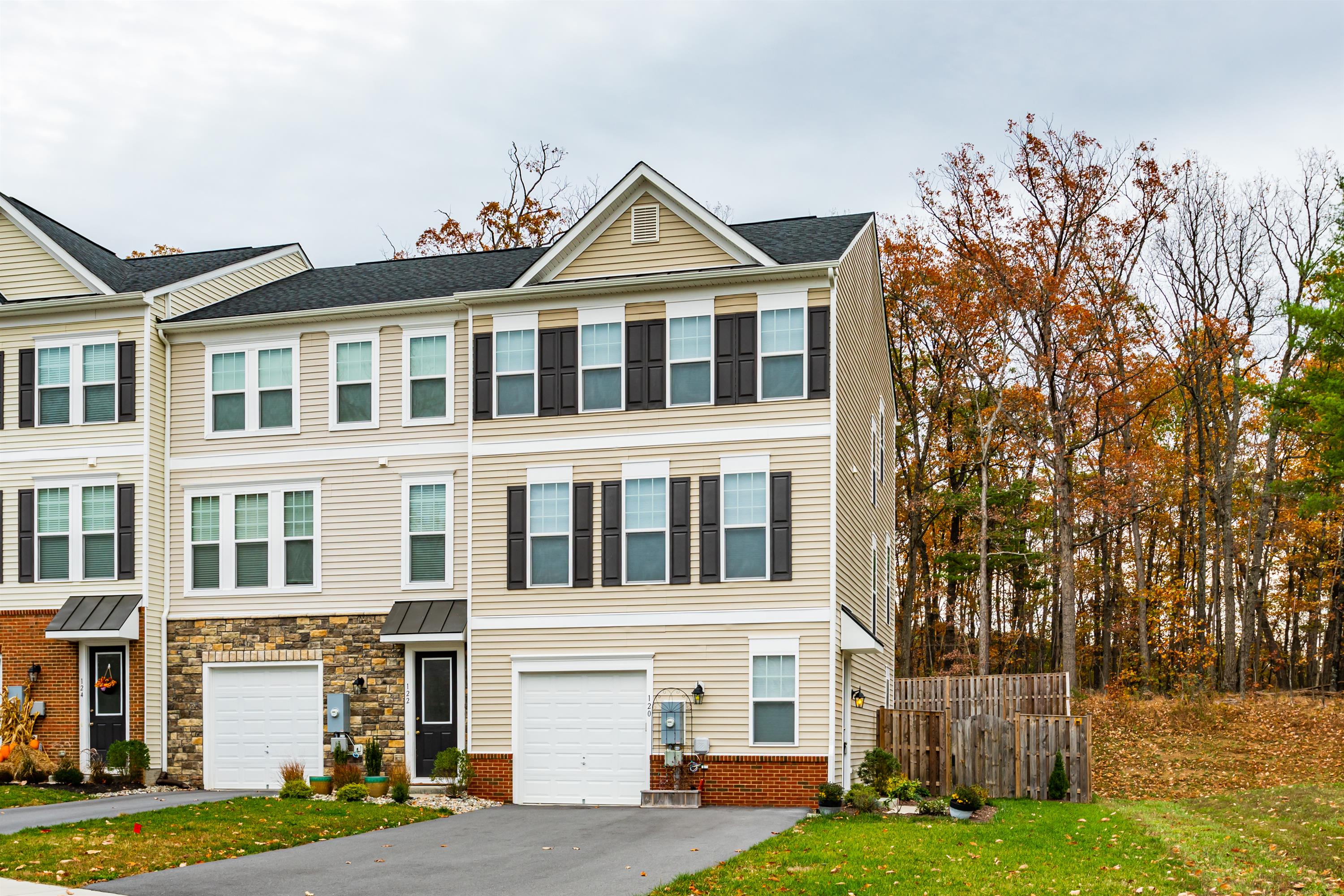 120 Solara Drive - 1