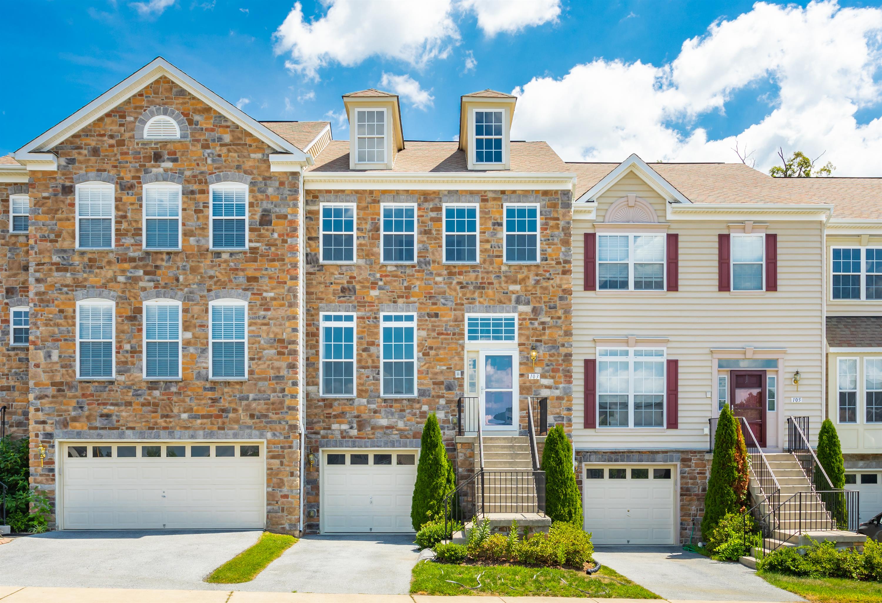 103 Cheshire Ct